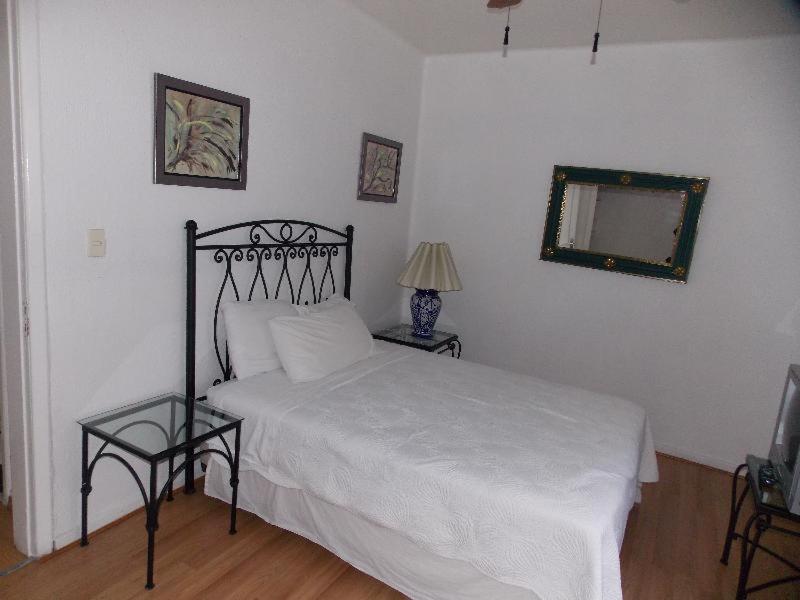 Steinhaus Suites Homero Mexiko-Stadt Zimmer foto